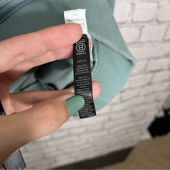 -Athleta Sage Green Hooded Pullover Sweater Size Large - Picture 14 of 15